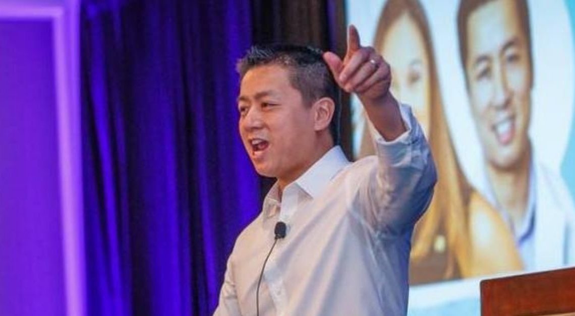 How Glenn Vo found success as a dentist and a social media influencer