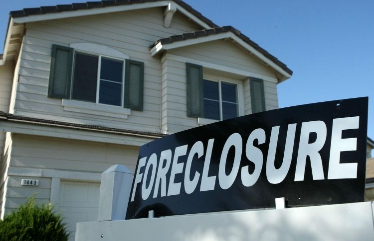 Should I Invest in Foreclosed Properties